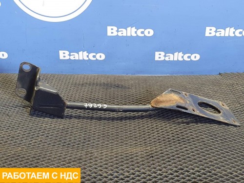 Кронштейн крепления крыла правый